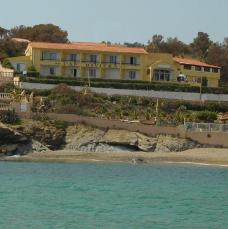 Hotel gesehen vom Strand von St Aygulf